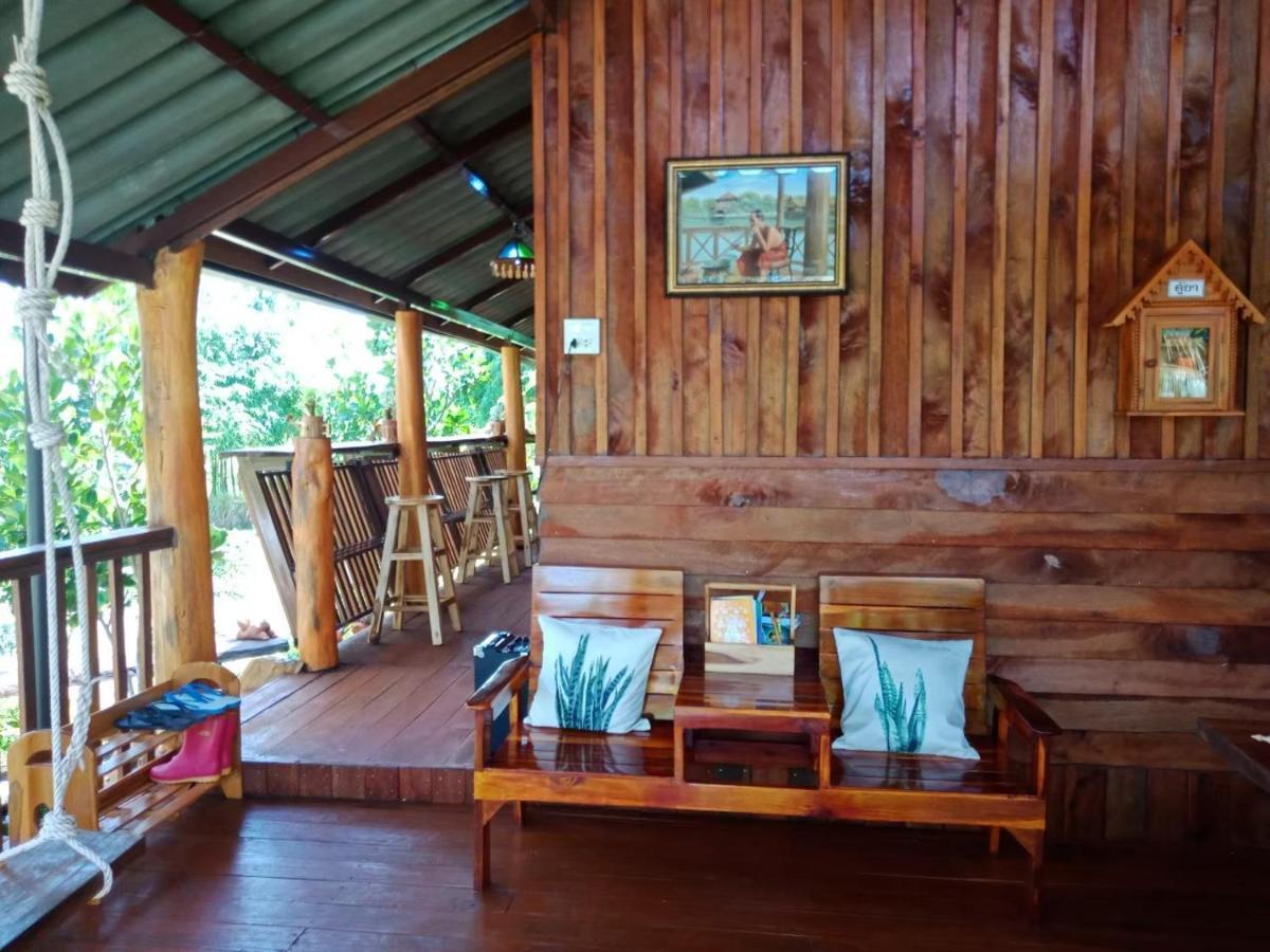 เรือนไทยใจสุขเอ๋ย Hotel Ban Bang Wa Ngoại thất bức ảnh