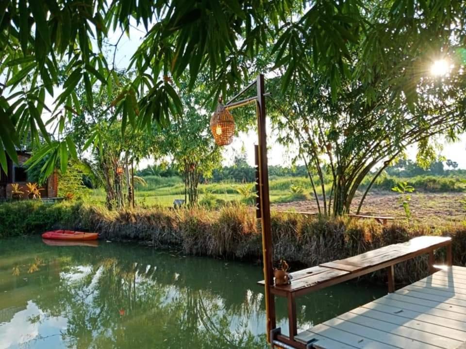 เรือนไทยใจสุขเอ๋ย Hotel Ban Bang Wa Ngoại thất bức ảnh