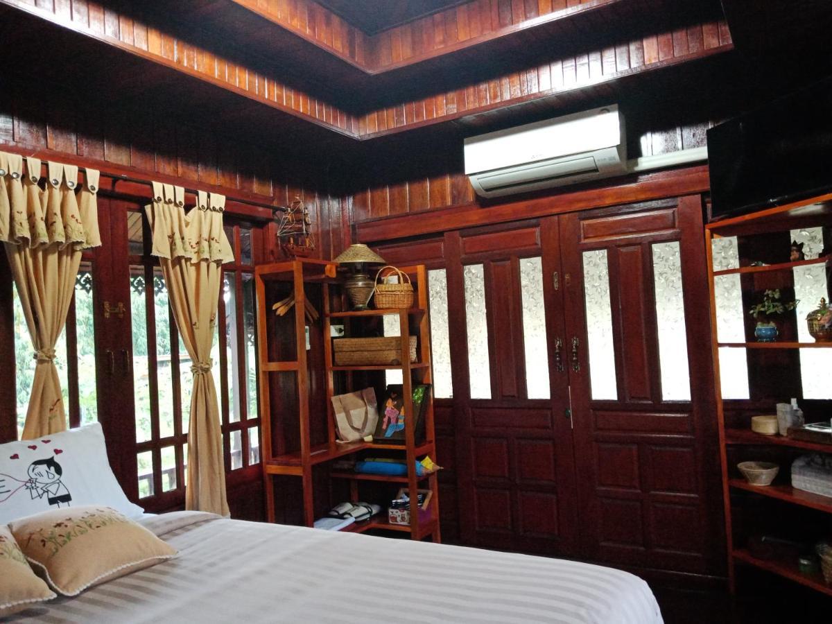 เรือนไทยใจสุขเอ๋ย Hotel Ban Bang Wa Ngoại thất bức ảnh