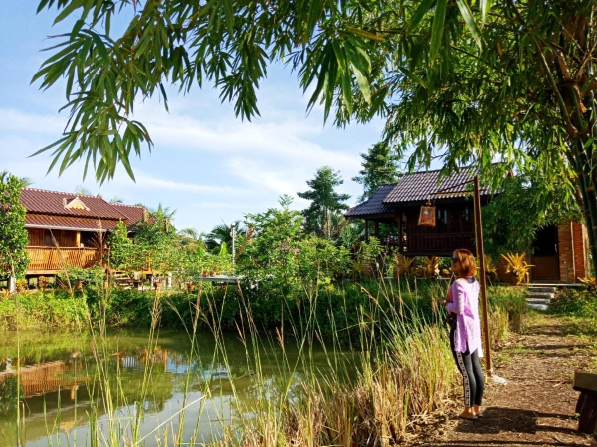 เรือนไทยใจสุขเอ๋ย Hotel Ban Bang Wa Ngoại thất bức ảnh