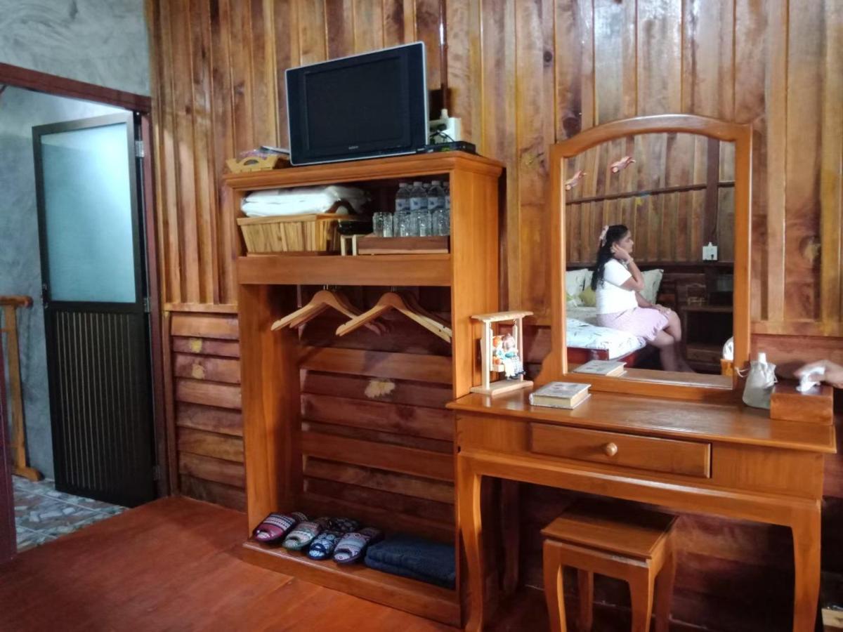 เรือนไทยใจสุขเอ๋ย Hotel Ban Bang Wa Ngoại thất bức ảnh
