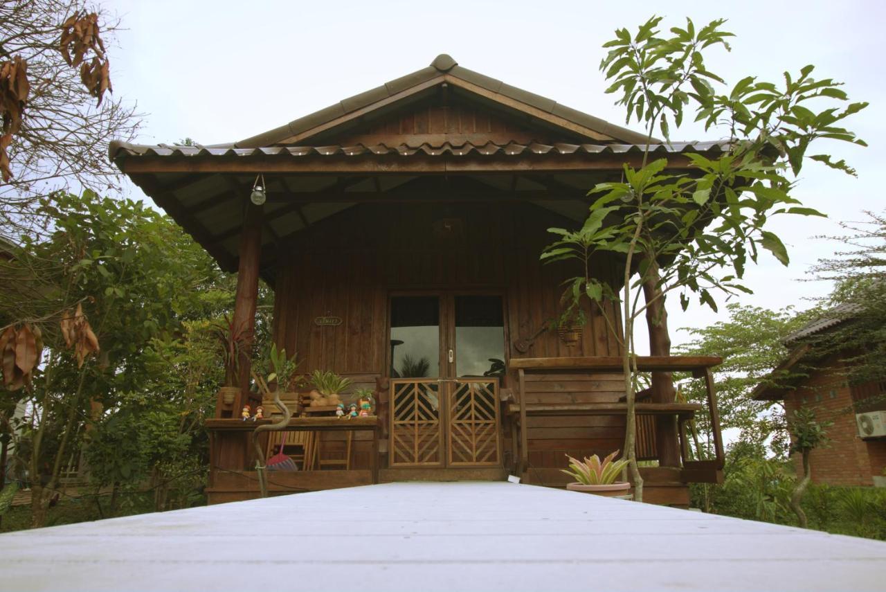 เรือนไทยใจสุขเอ๋ย Hotel Ban Bang Wa Ngoại thất bức ảnh