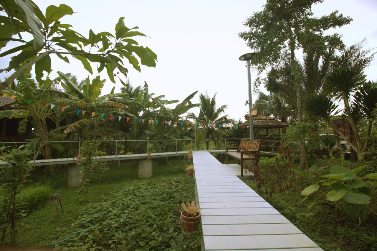เรือนไทยใจสุขเอ๋ย Hotel Ban Bang Wa Ngoại thất bức ảnh