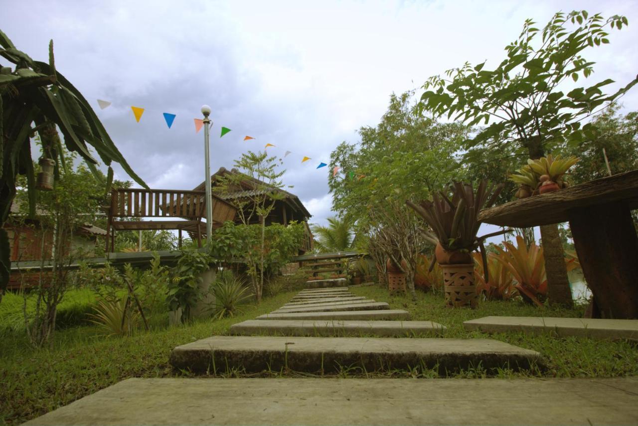 เรือนไทยใจสุขเอ๋ย Hotel Ban Bang Wa Ngoại thất bức ảnh