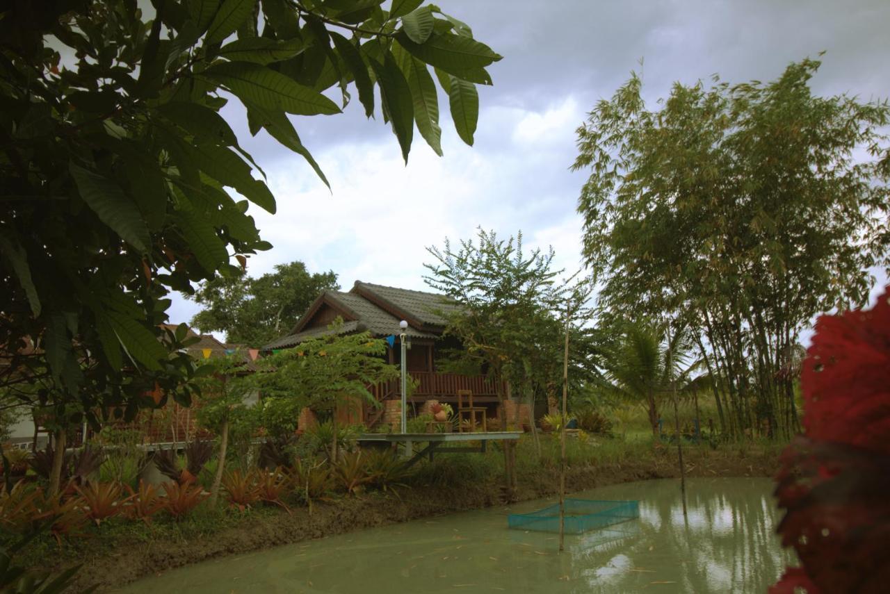 เรือนไทยใจสุขเอ๋ย Hotel Ban Bang Wa Ngoại thất bức ảnh